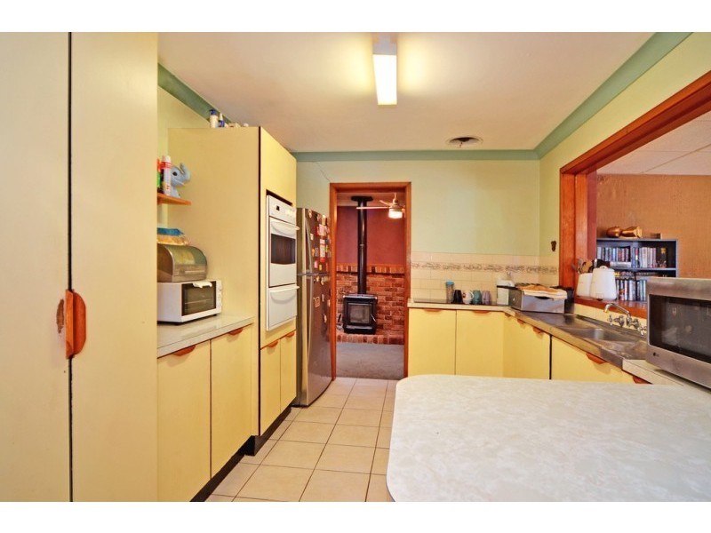 27 Salisbury Drive, Nowra NSW 2541