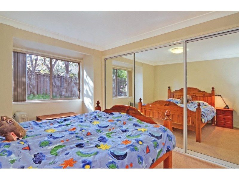 17/33 Lynburn Avenue, Bomaderry NSW 2541