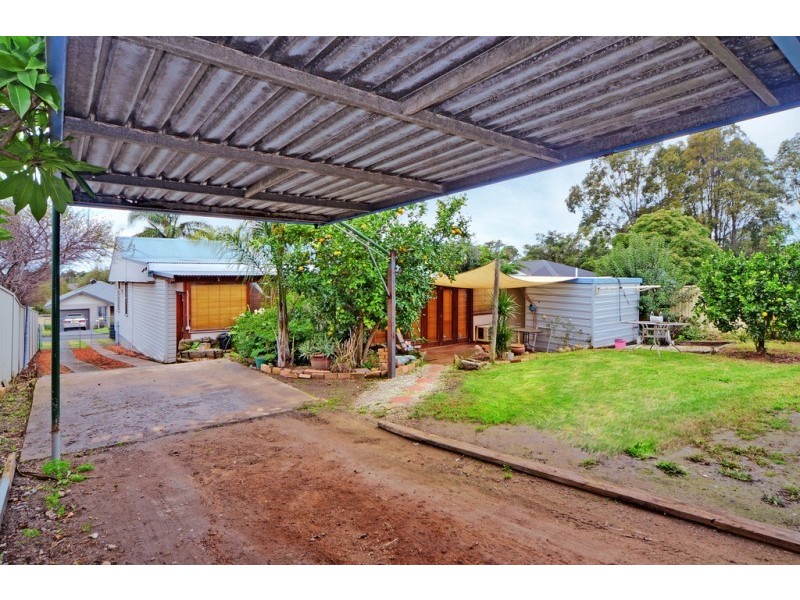 15 Elizabeth Avenue, Nowra NSW 2541