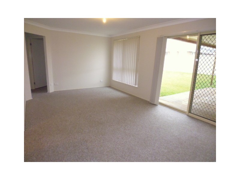 54 Peppermint Drive, Worrigee NSW 2540