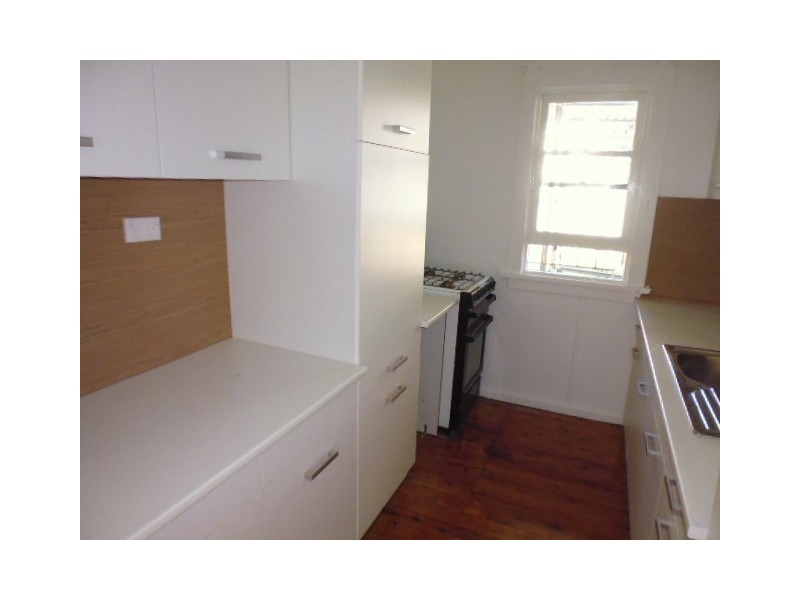 72 East Street, Nowra NSW 2541