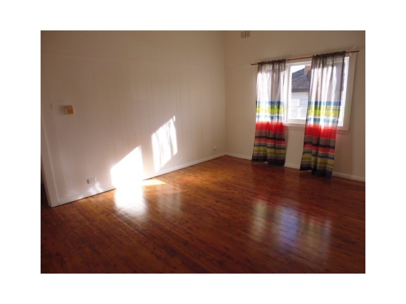 72 East Street, Nowra NSW 2541