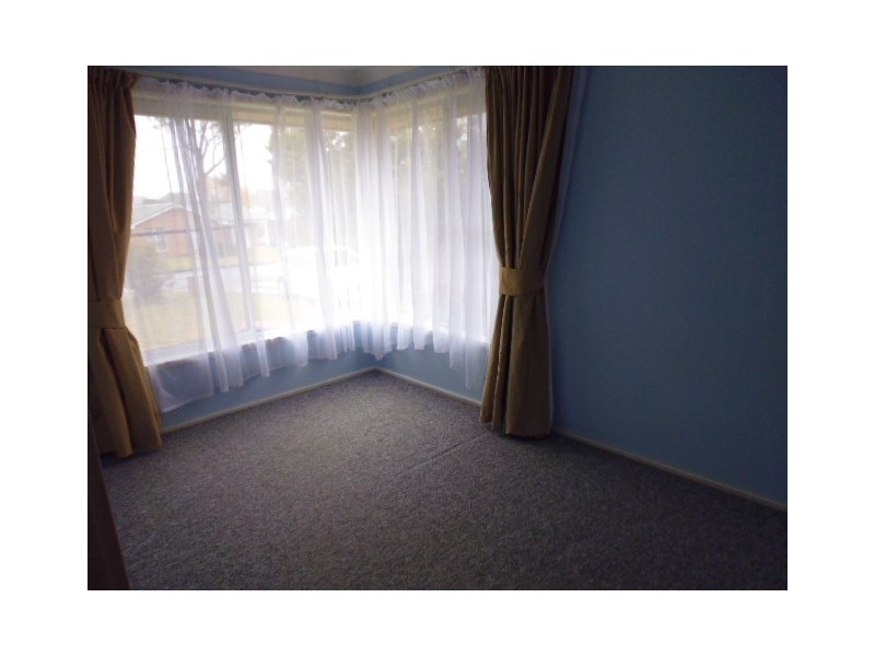 5 Phillip Drive, North Nowra NSW 2541