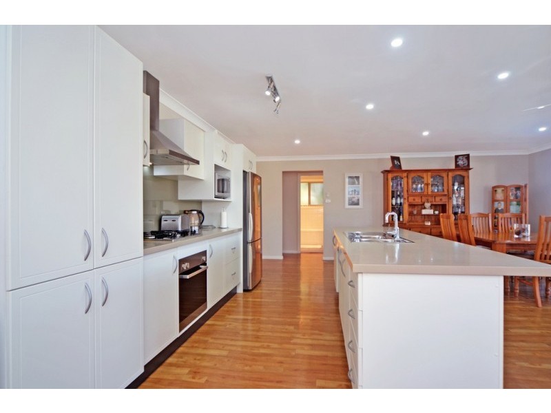 15 McTernan Place, Worrigee NSW 2540