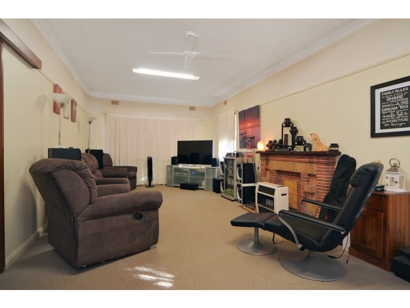 131 Plunkett Street, Nowra NSW 2541