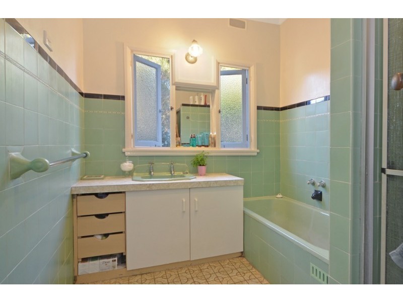131 Plunkett Street, Nowra NSW 2541