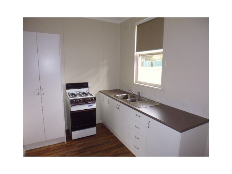 3 Burr Avenue, Nowra NSW 2541