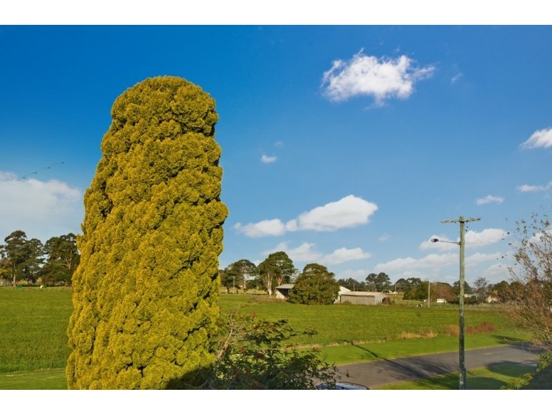 37 Ferry Lane, Nowra NSW 2541