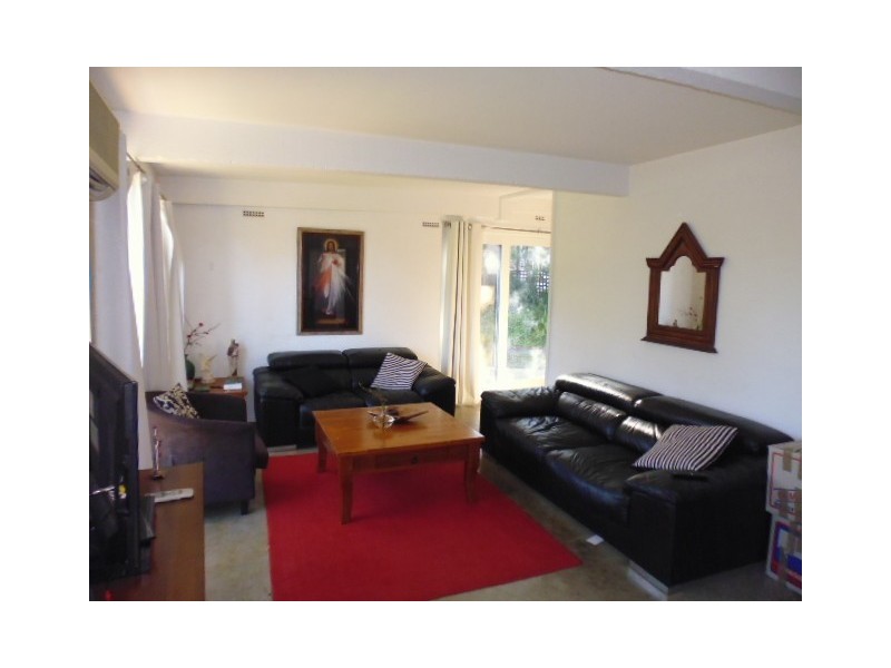 31 Lynburn Avenue, Bomaderry NSW 2541