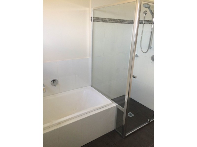 2/25 Royal Street, Worrigee NSW 2540
