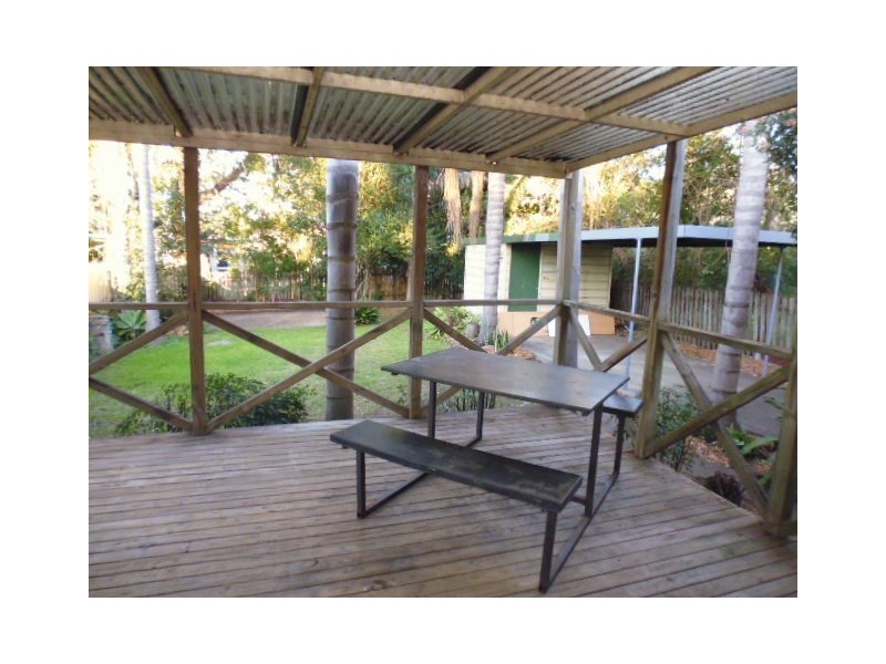 2 Young Avenue, Nowra NSW 2541