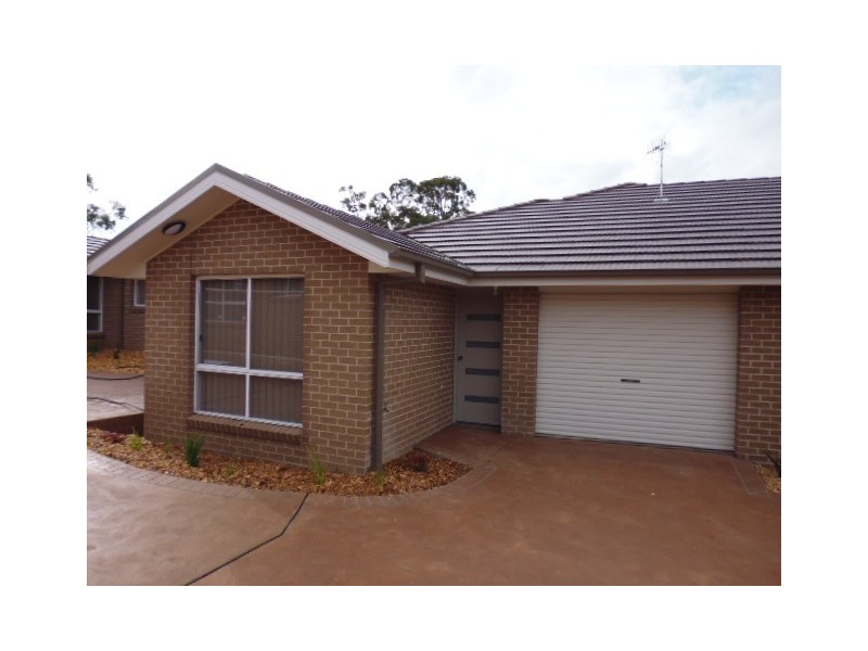 2/17 Sutherland Drive, North Nowra NSW 2541