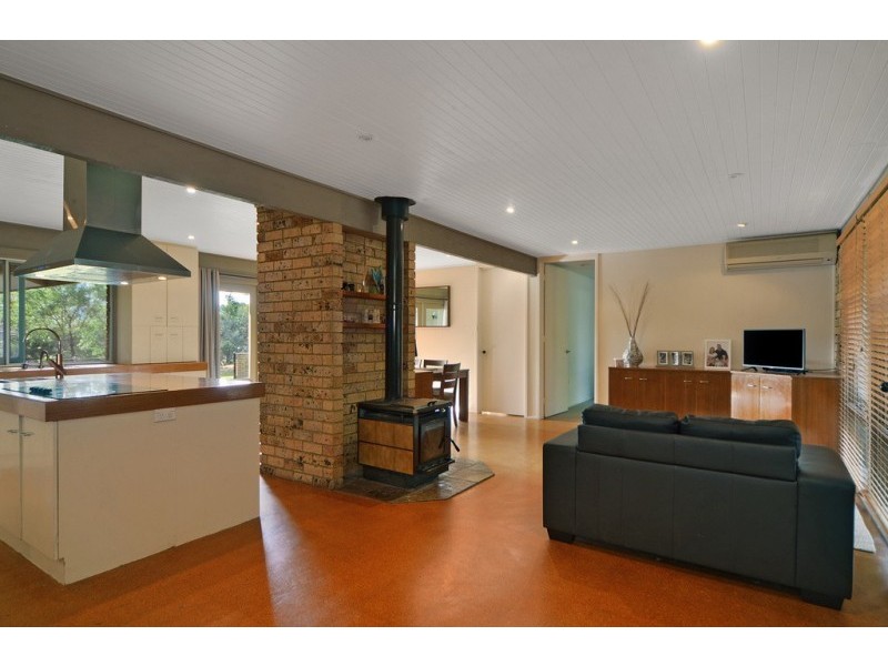 10 Gypsy Point Road, Bangalee NSW 2541