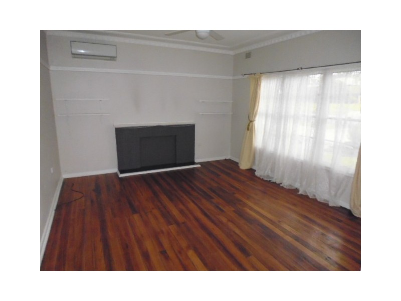 8 Journal Street, Nowra NSW 2541