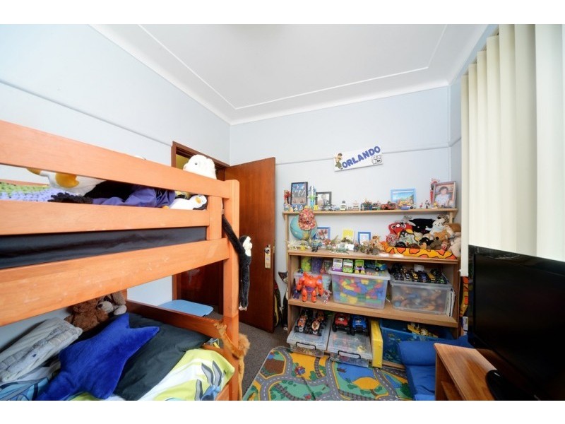 11 Elizabeth Avenue, Nowra NSW 2541