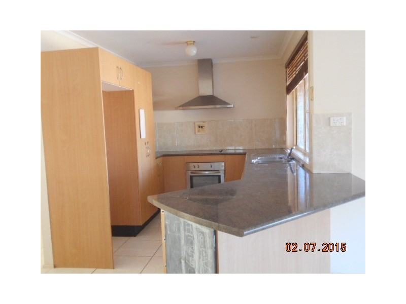 5 Beyeri Place, West Nowra NSW 2541