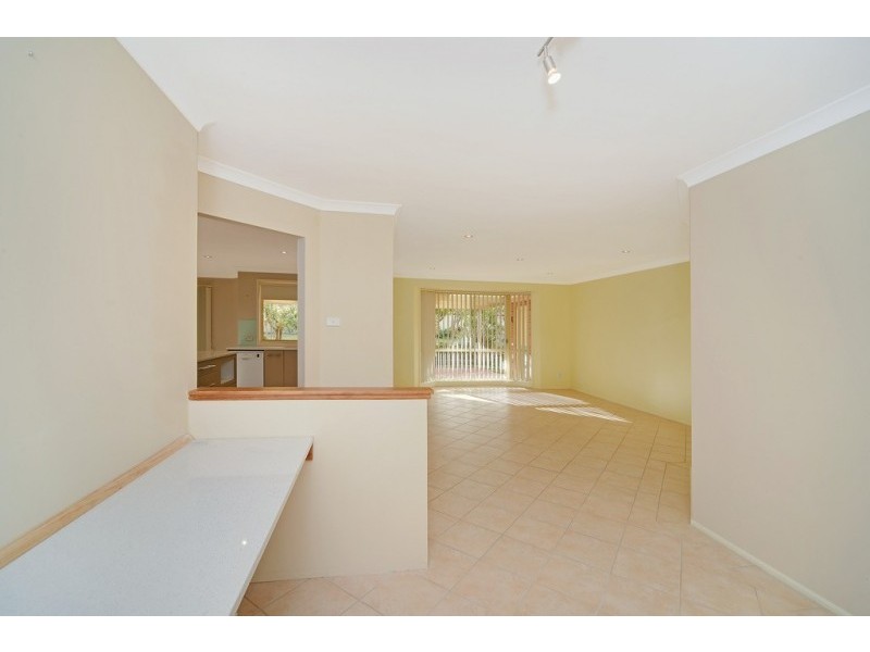 8 Abelia Place, Worrigee NSW 2540