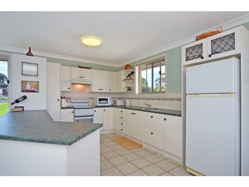24 South Street, Greenwell Point NSW 2540