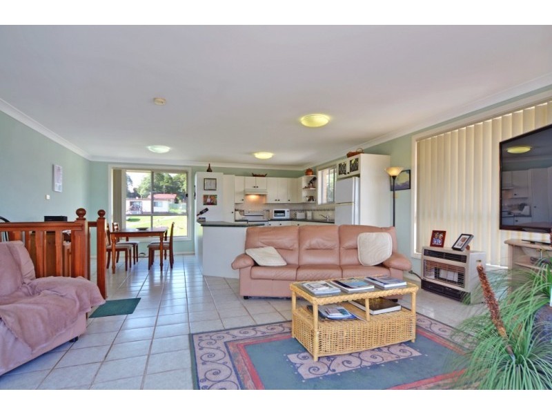 24 South Street, Greenwell Point NSW 2540
