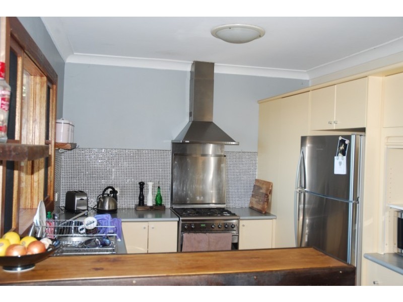 6 Elia Avenue, Nowra NSW 2541