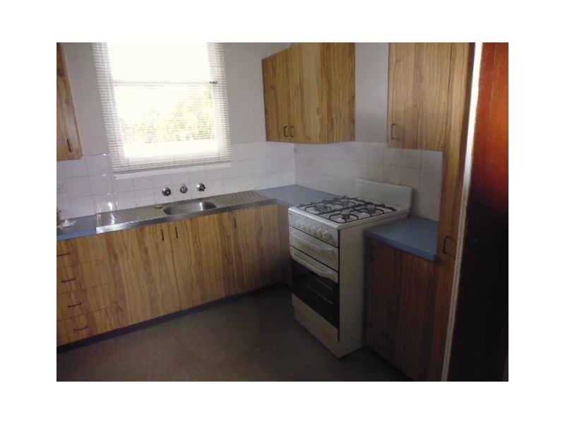 39 Worrigee Street, Nowra NSW 2541