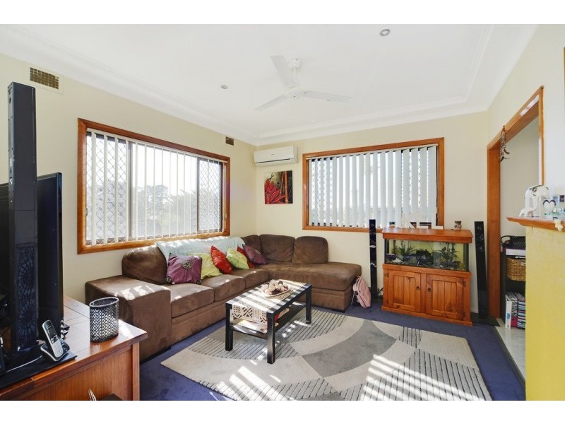 47 Mulgen Crescent, Bomaderry NSW 2541