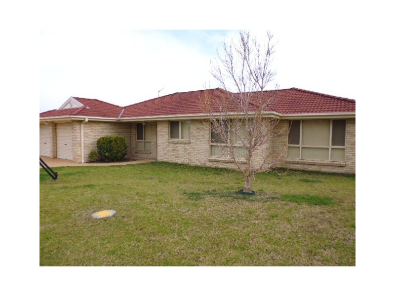 32 Condie Crescent, North Nowra NSW 2541