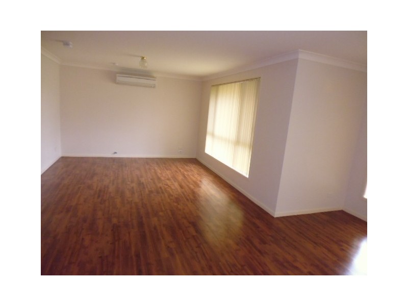 32 Condie Crescent, North Nowra NSW 2541