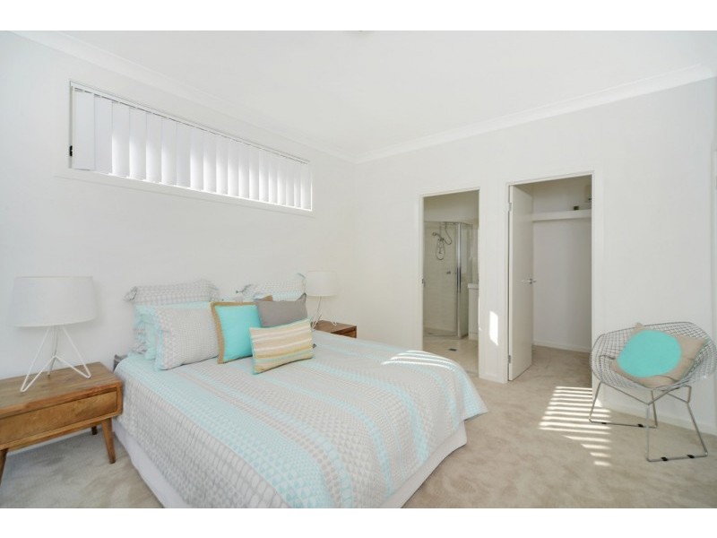4/17 Bluewattle Road, Worrigee NSW 2540