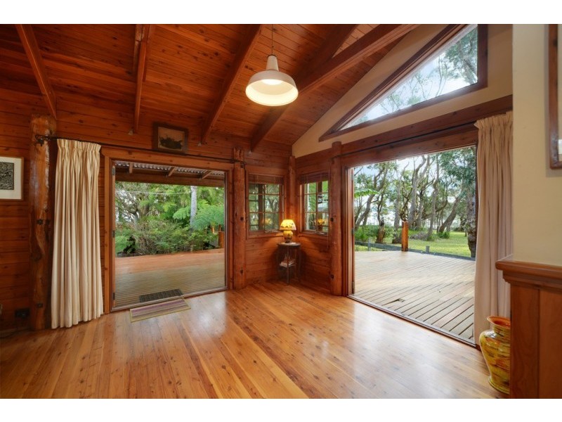 10 Callala Street, Callala Bay NSW 2540