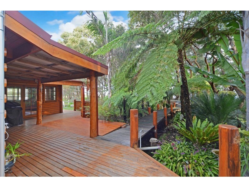 10 Callala Street, Callala Bay NSW 2540