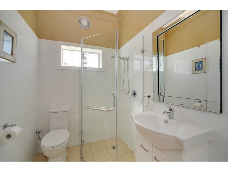 136 Osborne Street, Nowra NSW 2541