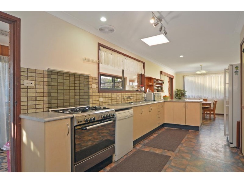 37 Ferry Lane, Nowra NSW 2541