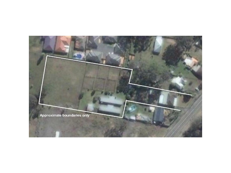 95 Albatross Road, Nowra NSW 2541