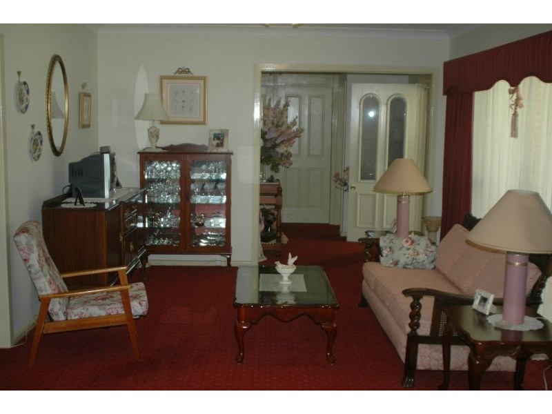 95 Albatross Road, Nowra NSW 2541