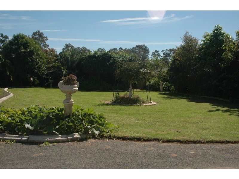 95 Albatross Road, Nowra NSW 2541