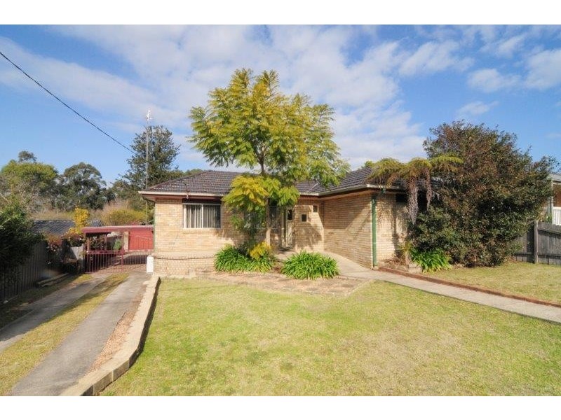54 Birriley Street, Bomaderry NSW 2541