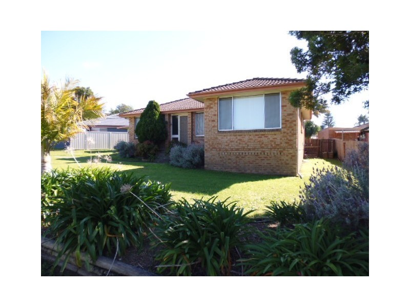 14 Devlin Avenue, North Nowra NSW 2541