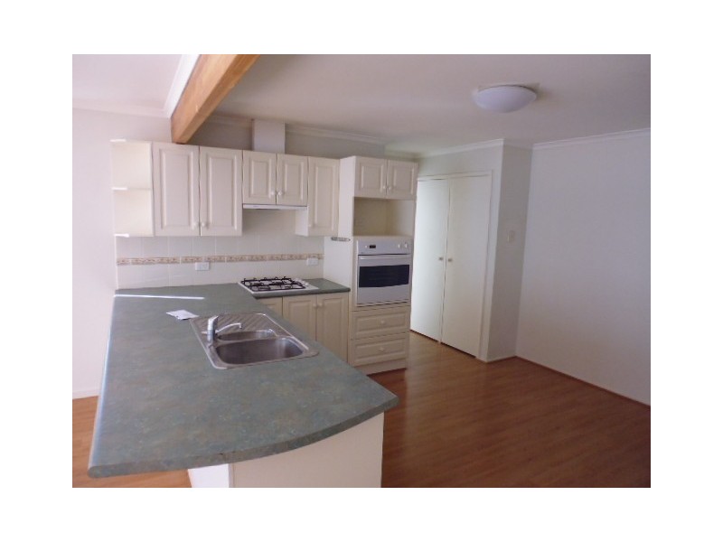 14 Devlin Avenue, North Nowra NSW 2541