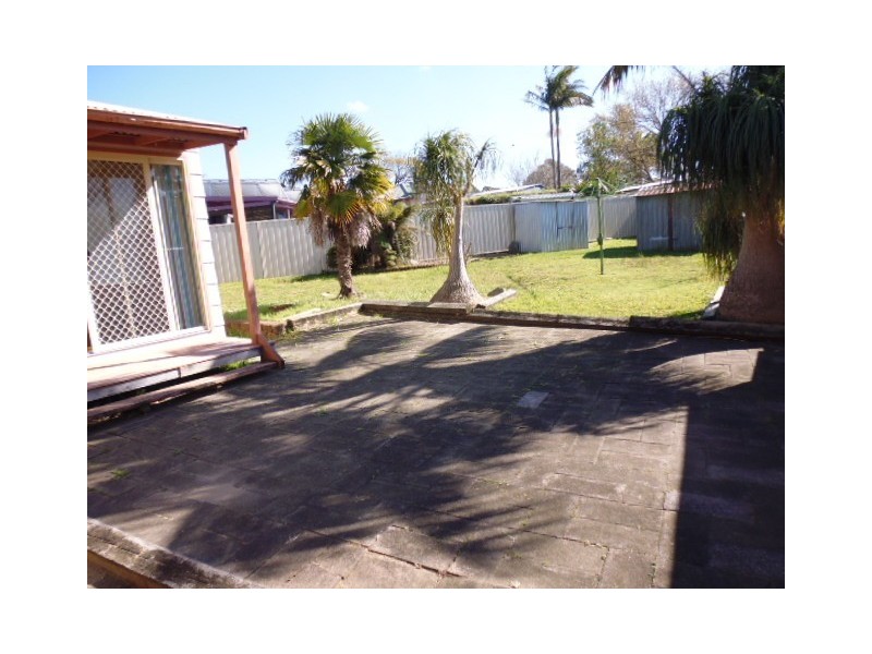 14 Devlin Avenue, North Nowra NSW 2541
