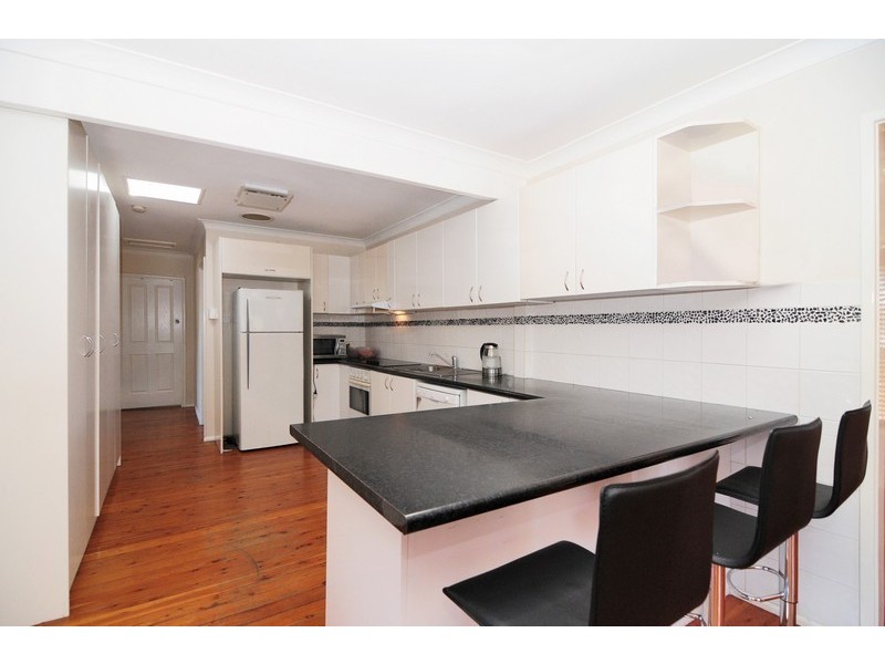 373 Princes Highway, Bomaderry NSW 2541