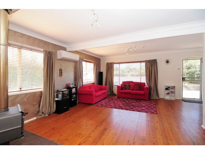 373 Princes Highway, Bomaderry NSW 2541