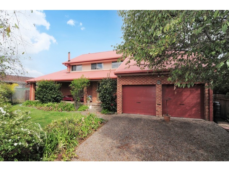 110 Jasmine Drive, Bomaderry NSW 2541