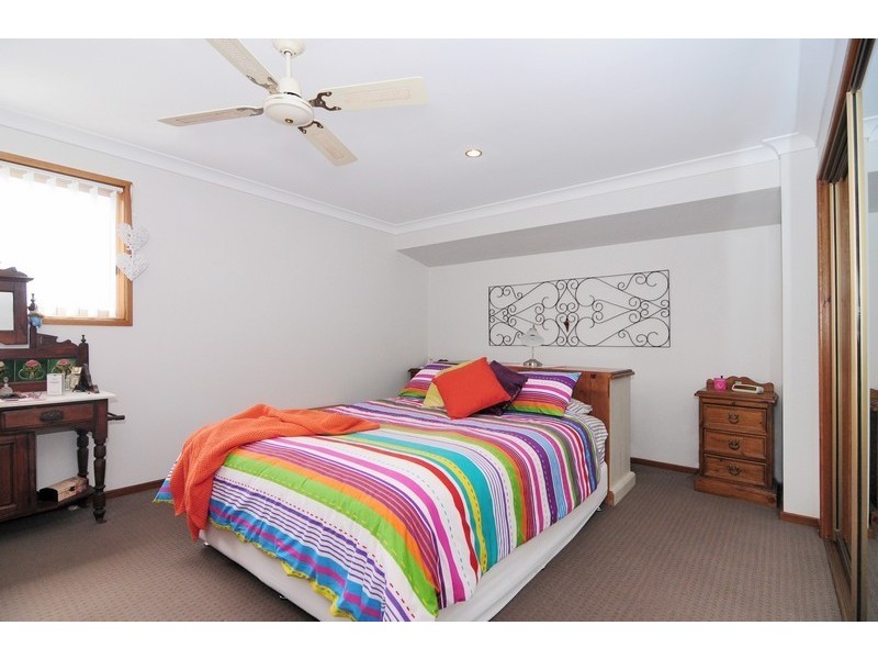 110 Jasmine Drive, Bomaderry NSW 2541
