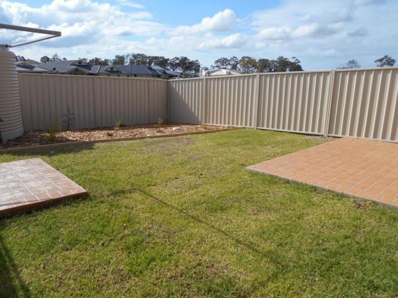 8b Bluebell Way, Worrigee NSW 2540