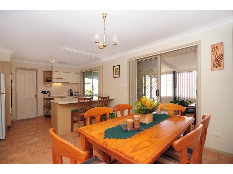 4 Illawarra Circuit, Worrigee NSW 2540