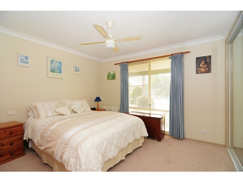 4 Illawarra Circuit, Worrigee NSW 2540