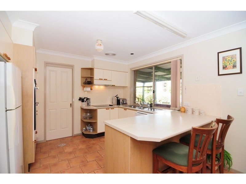 4 Illawarra Circuit, Worrigee NSW 2540