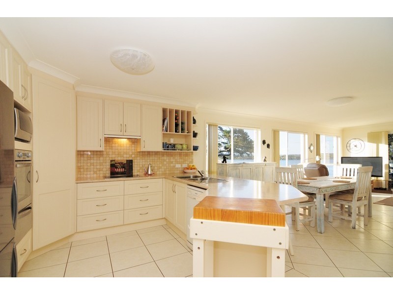 79 Adelaide Street, Greenwell Point NSW 2540