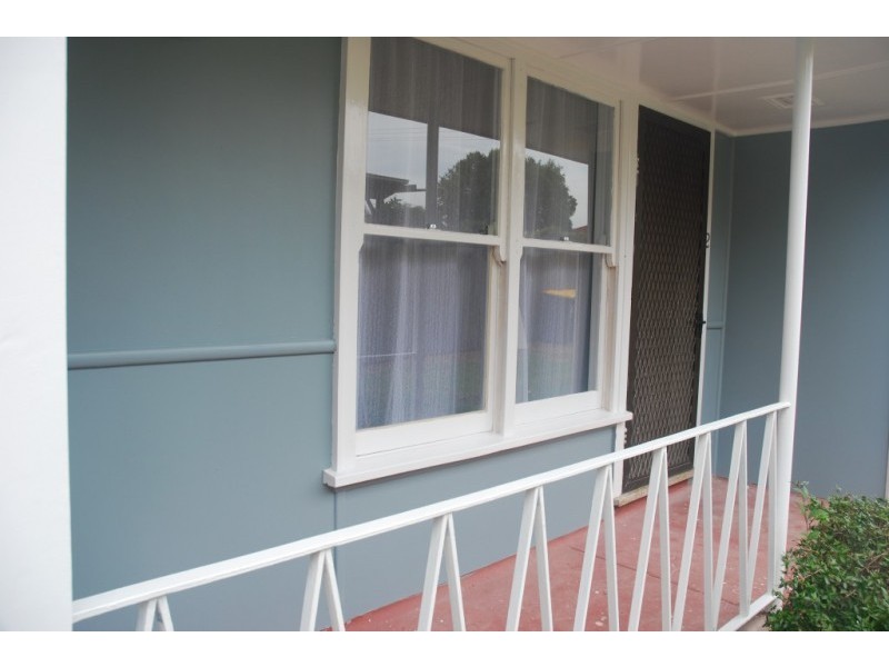 2/5 Wilson Avenue, Nowra NSW 2541